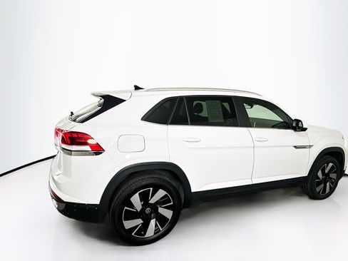 Used 2025 Volkswagen Atlas Cross Sport SE FWD image 10