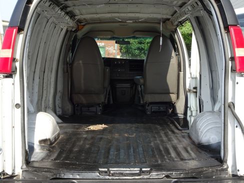 Used 2013 GMC Savana 2500 image 14