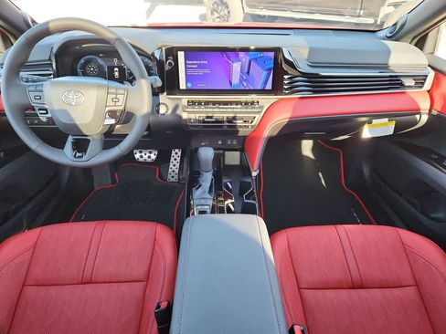 Used 2025 Toyota Camry XSE image 14