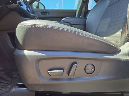 Used 2024 Nissan Pathfinder Rock Creek AWD/4WD image 17