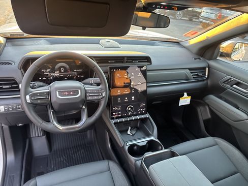 New 2026 GMC Terrain AT4 w/ LPO, Floor Liner Package image 14