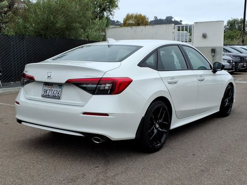 Used 2024 Honda Civic Sport image 4