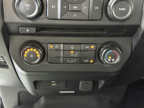 Used 2018 Ford F150 XL w/ Equipment Group 101A Mid RWD image 22