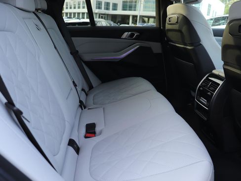 Certified 2024 BMW X5 xDrive40i w/ Premium Package image 22