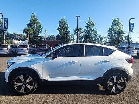Used 2023 Volvo C40 P8 Recharge Plus w/ Protection Package Premier AWD/4WD image 2