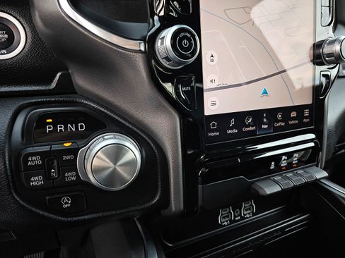 Used 2025 RAM 1500 Laramie image 33