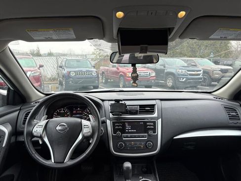 Used 2016 Nissan Altima 2.5 SR image 7