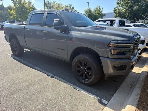 Used 2026 RAM 3500 Laramie AWD/4WD image 3