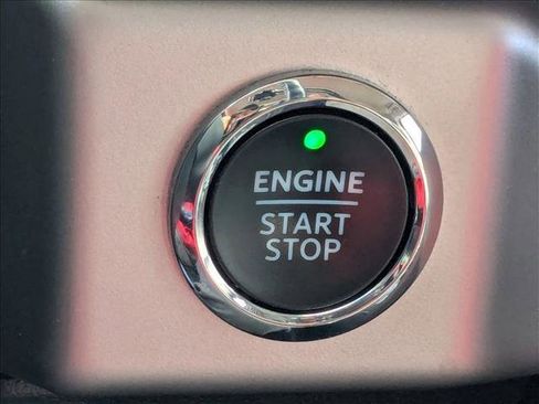 Used 2022 Ford Expedition Max XLT image 20