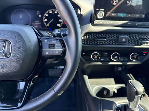 Used 2025 Honda HR-V Sport image 20