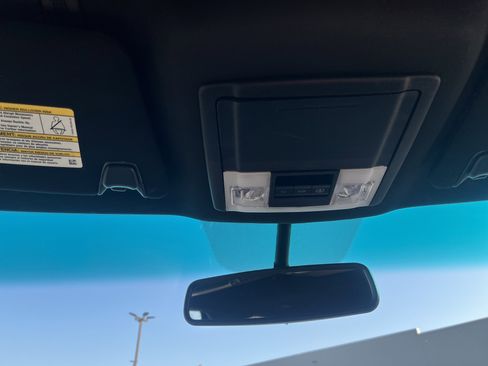 Used 2017 Ford Explorer XLT w/ Equipment Group 202A image 34