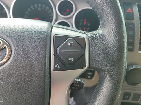 Used 2015 Toyota Sequoia Limited image 34