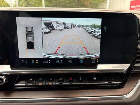 Used 2023 GMC Sierra 1500 SLT w/ SLT Premium Plus Package AWD/4WD image 27