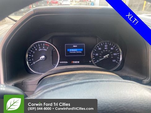 Used 2019 Ford Expedition XLT w/ Equipment Group 202A AWD/4WD image 4