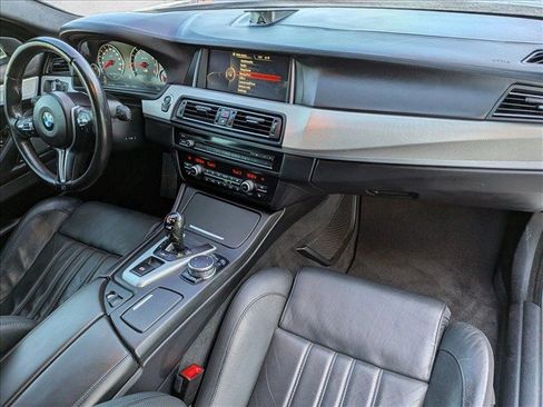 Used 2016 BMW M5 RWD image 23