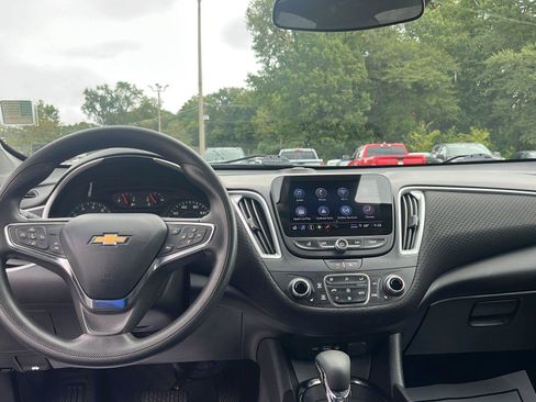 Used 2024 Chevrolet Malibu LT image 20