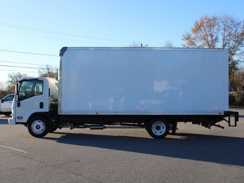 New 2024 Chevrolet Low Cab Forward image 4