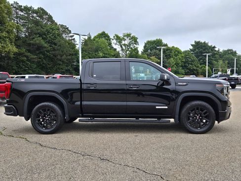 Used 2022 GMC Sierra 1500 Elevation w/ Elevation Premium Package AWD/4WD image 7
