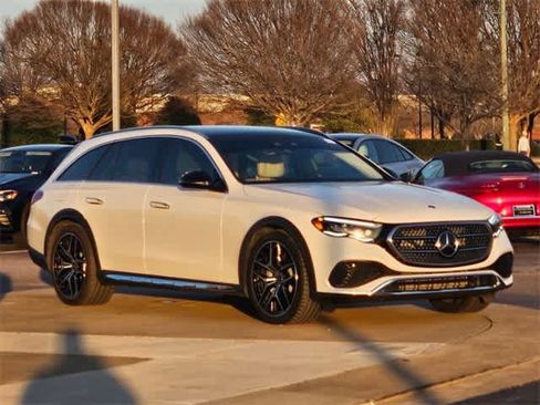 Used 2025 Mercedes-Benz E 450 4MATIC All-Terrain Wagon image 3