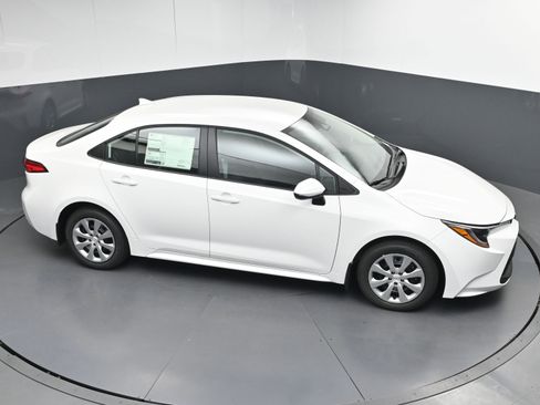New 2026 Toyota Corolla LE image 29