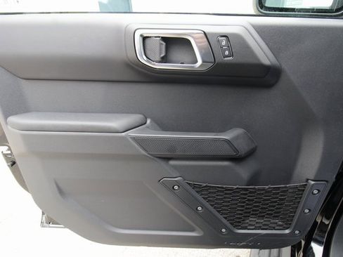 New 2025 Ford Bronco Outer Banks w/ Sasquatch Package image 18