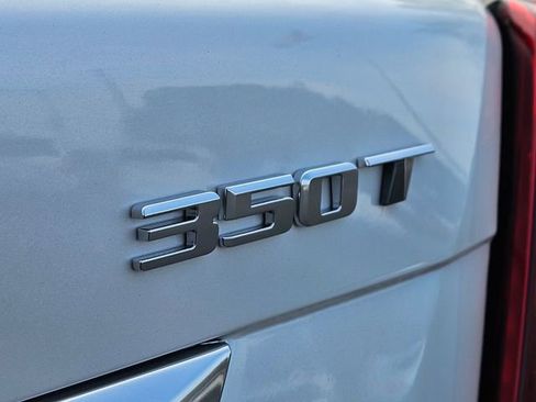 New 2026 Cadillac XT5 Luxury image 17