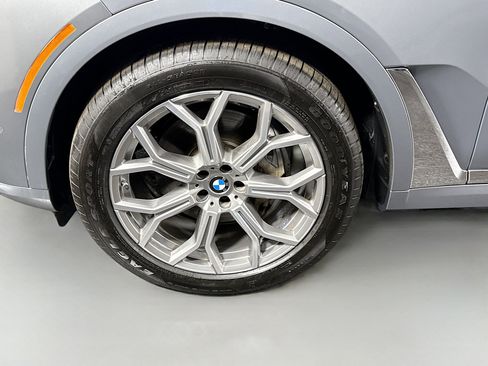 Used 2025 BMW X7 xDrive40i AWD/4WD image 38