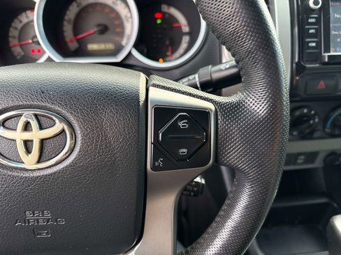 Used 2015 Toyota Tacoma PreRunner image 25