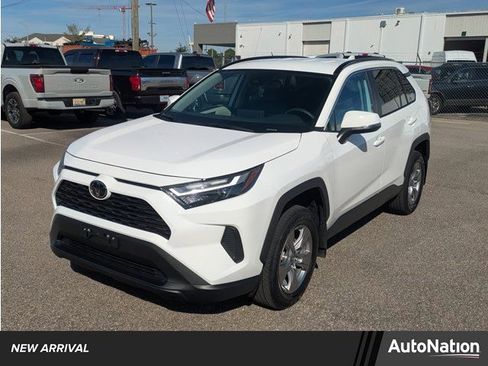 Used 2024 Toyota RAV4 XLE image 1