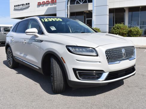Used 2020 Lincoln Nautilus Reserve image 3