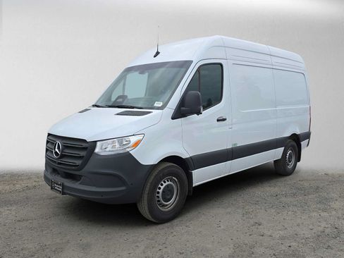 Used 2026 Mercedes-Benz Sprinter 2500 image 7