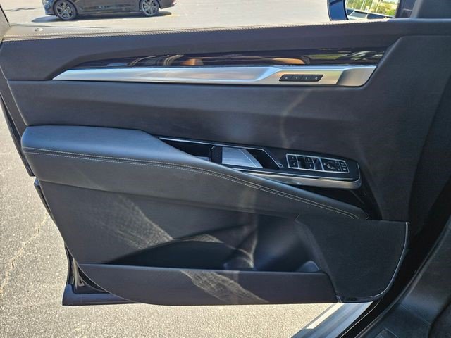 Certified 2026 Cadillac Escalade Luxury AWD/4WD image 30