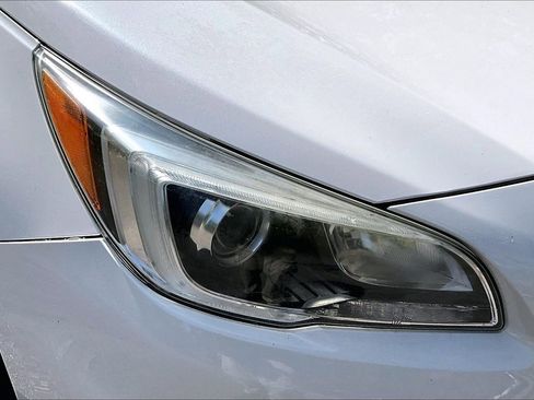 Used 2017 Subaru Outback 2.5i Limited image 29