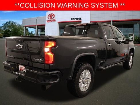 Used 2023 Chevrolet Silverado 2500 High Country w/ Z71 Off-Road Package image 4