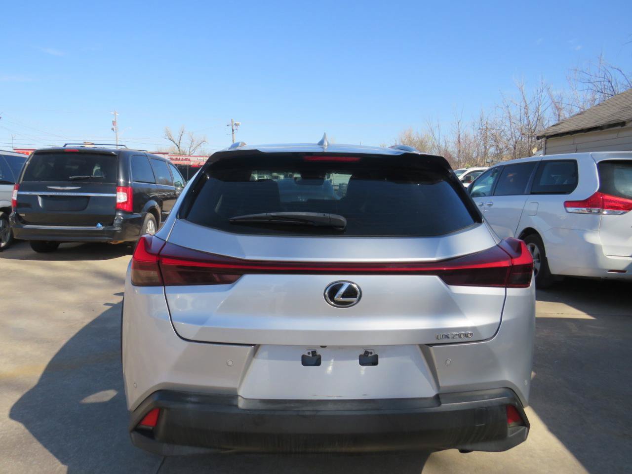 Used 2019 Lexus UX 200 FWD image 18