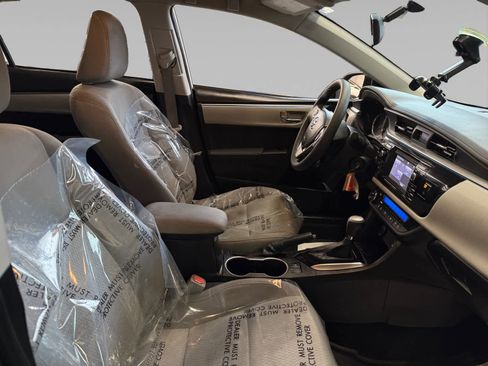 Used 2016 Toyota Corolla LE image 15