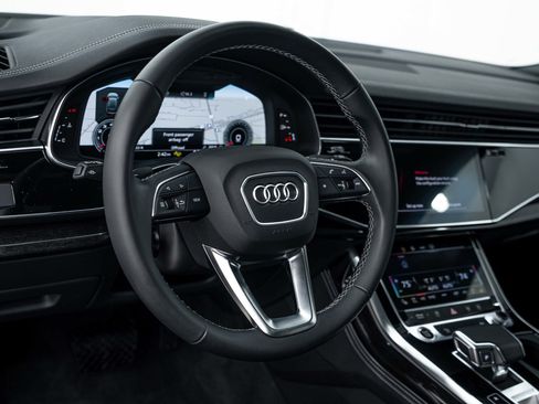 Certified 2025 Audi Q8 Premium Plus w/ Premium Plus Package AWD/4WD image 10