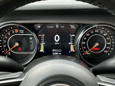 Used 2021 Jeep Gladiator Willys image 22