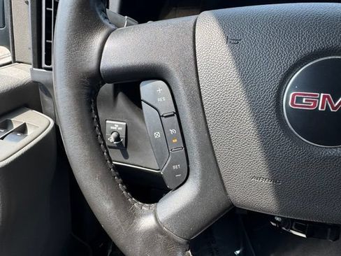 Used 2021 GMC Savana 3500 Extended w/ Driver Convenience Package RWD image 23