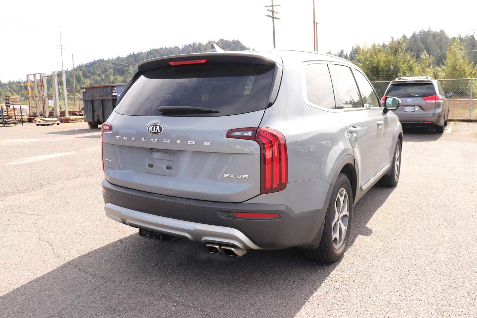 Used 2020 Kia Telluride EX AWD/4WD image 5