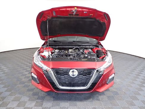Used 2021 Nissan Altima 2.5 SV w/ SV Premium Package FWD image 10