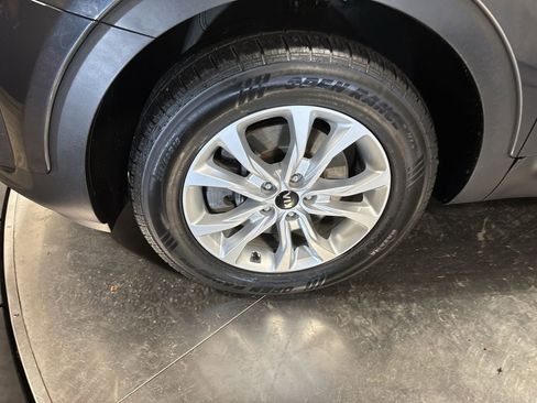 Used 2020 Kia Telluride LX image 10