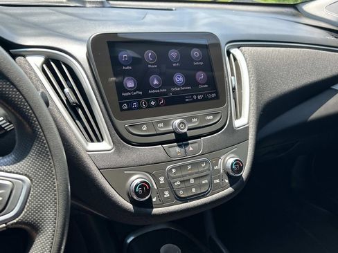Used 2022 Chevrolet Malibu LT FWD image 27