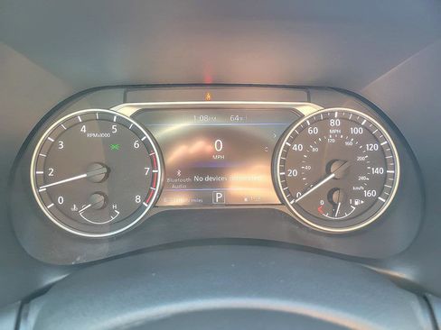 Used 2022 Nissan Sentra SR w/ SR Premium Package image 16