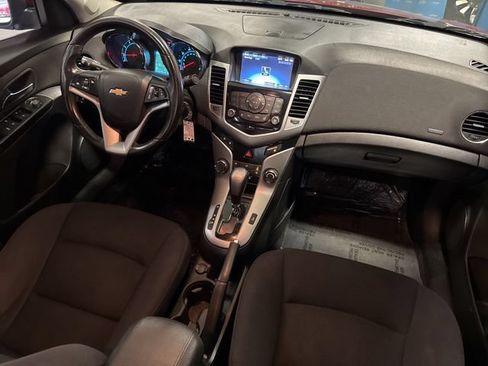 Used 2014 Chevrolet Cruze LT w/ RS Package FWD image 13