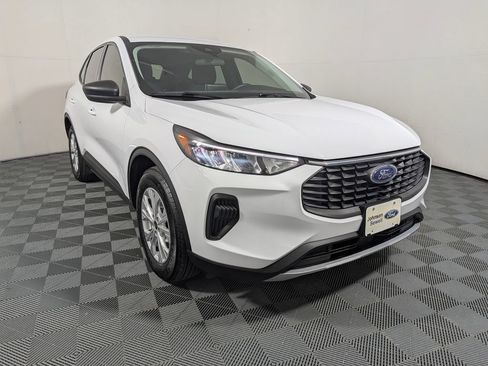 Certified 2025 Ford Escape Active FWD image 1