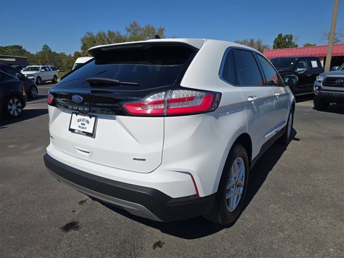 Certified 2024 Ford Edge SEL image 4