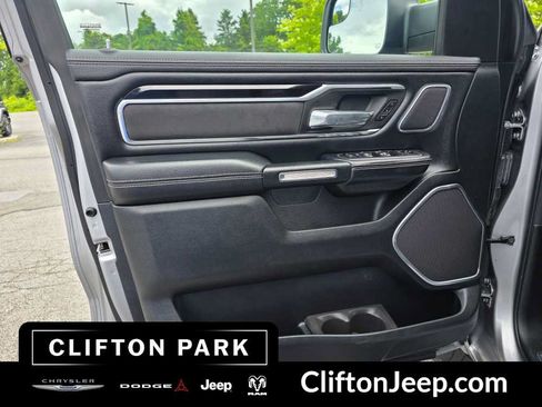 Used 2021 RAM 1500 Laramie AWD/4WD image 9