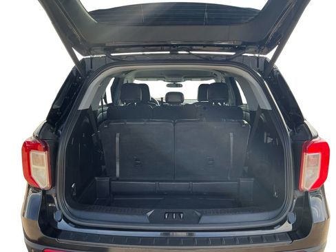 Used 2024 Ford Explorer XLT w/ Equipment Group 202A image 19