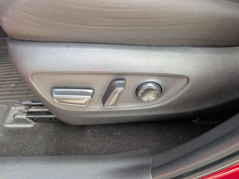 Used 2025 Toyota RAV4 XLE w/ Convenience Package FWD image 16